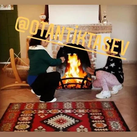 Otantik Tas Ev Alojamento de Acomodação e Pequeno-almoço